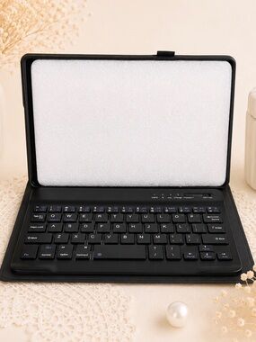 Black Wireless Smart Keyboard Case for iPad 9th Generation-NIB